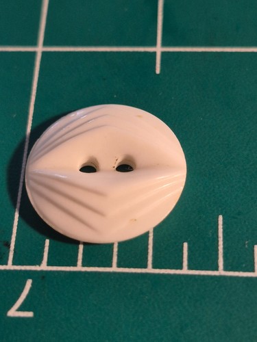 Vintage Colt # 80 button white confirmed pattern 5/8" excellent condition