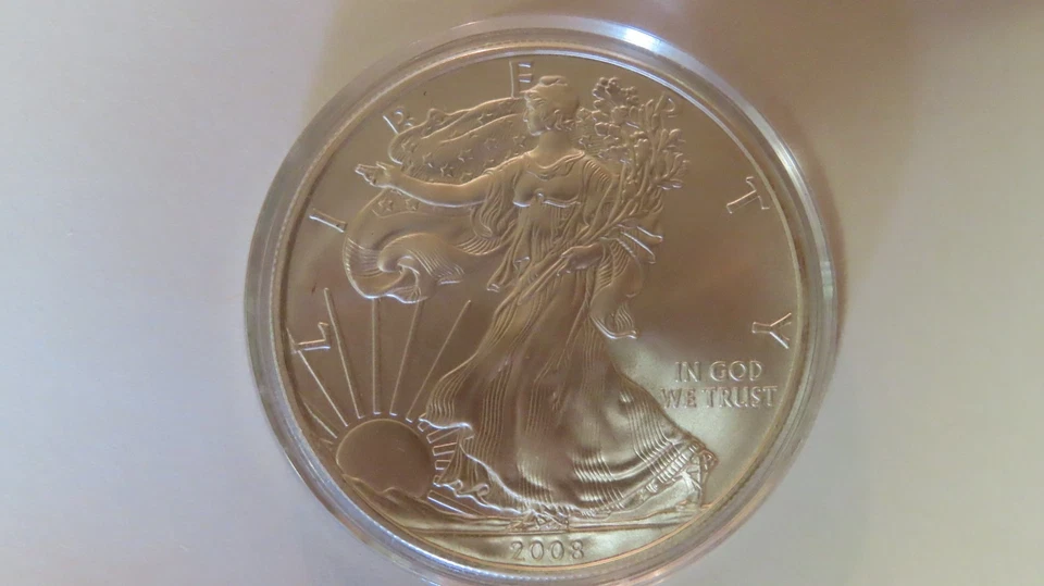 2008 AMERICAN SILVER EAGLE $1 DOLLAR 1 OZ .999 SILVER COIN UNITED STATE MINT - Image 2 of 4