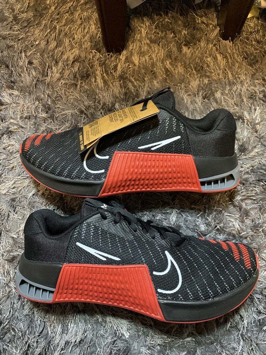 Nike Metcon 9 TB Black University Red Mens Size 11.5 New  display picture 2