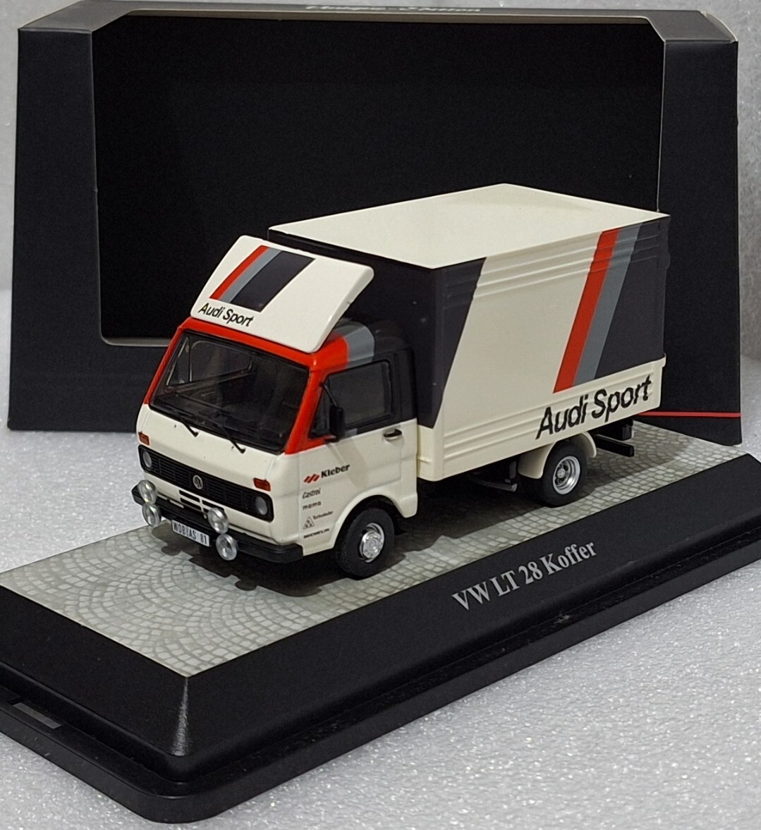 VW Volkswagen LT28 Van Kofer Audi Sport Team 1975 1:43 Premium