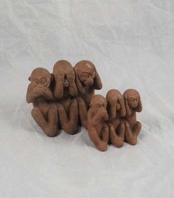 2 Karlsruher Majolika Keramik Figur 3 Affen Max Heinze Entwurf Pottery Figurine