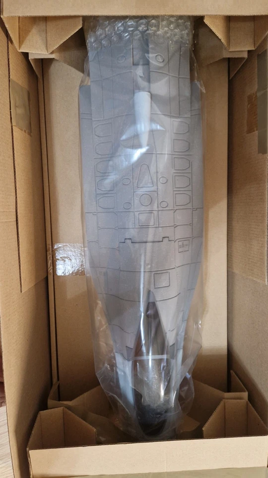 Rare Kyosho F-16 EDF 55 Scale Jet PNP  Kit  - Image 2 of 4