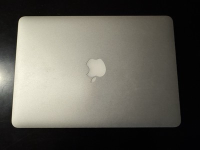 Apple MacBook Pro Retina A1502 13.3  Core i5 8GB 256GB SSD Silver