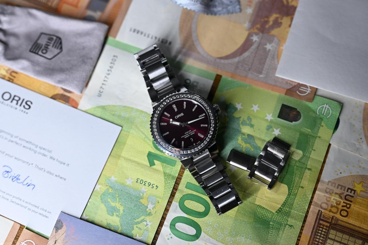 Oris Aquis DateDiamonds Automatic 41.5 Mm 01 733 … - image 7