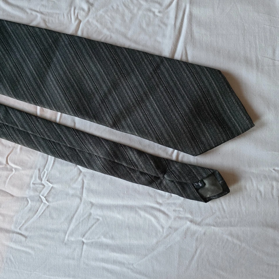 "Corbata a rayas diagonales gris jacquard 100 % seda Alfani hecha en Italia 3,75"" x 57""" Foto 2 de 4