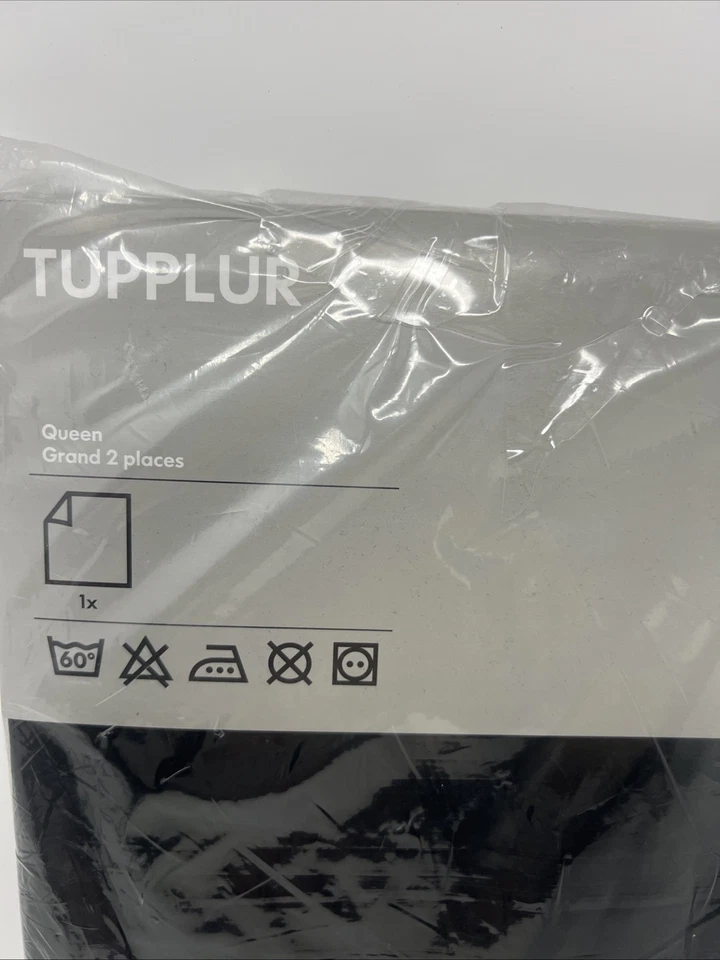 Sábana plana negra talla Queen IKEA Tupplur (94x102”) 100 % algodón 501,202,98 Foto 2 de 4