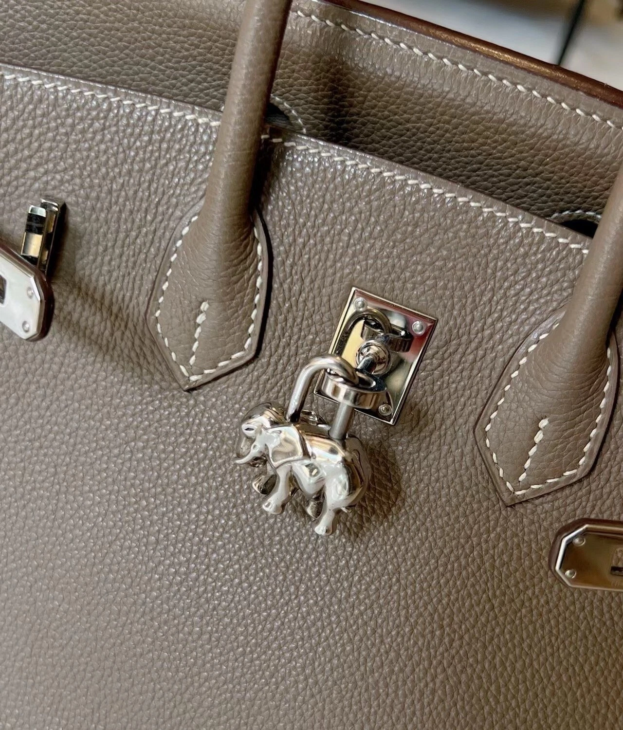 Mini Kelly Side View