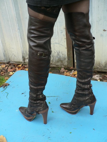 CELINE THIGHS P.41 - Picture 2 of 2