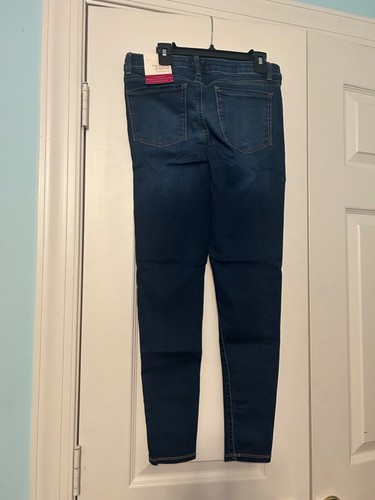 Girl’s SO Favorite STARS Mid Rise Jegging Jeans Size 14 NWT w/Adjustable waist - Picture 2 of 3