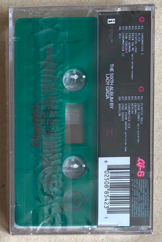 LADY GAGA * CHROMATICA * UK LIMITED 4 x CASSETTE SET w/ SIGNED ARTWORK * BN&M! - Imagen 9 de 10