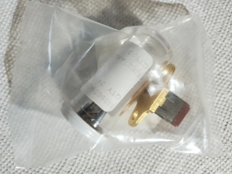 Amphenol CTJ722K01C-7067 Terminal Junction Module - Image 2 of 2