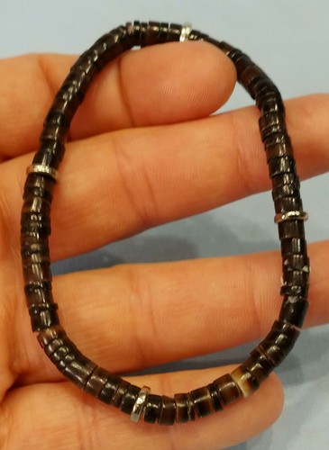 Vintage Heishi Stretch Bracelet - Picture 6 of 12