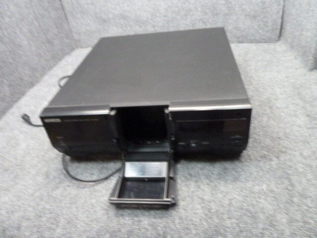 Kenwood 200 Disk CD Player & Changer with Remote CD-423M