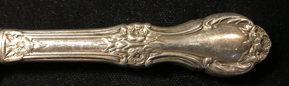 Cubiertos de plata de ley - Cuchillo regular francés International Wild Rose Foto 2 de 4