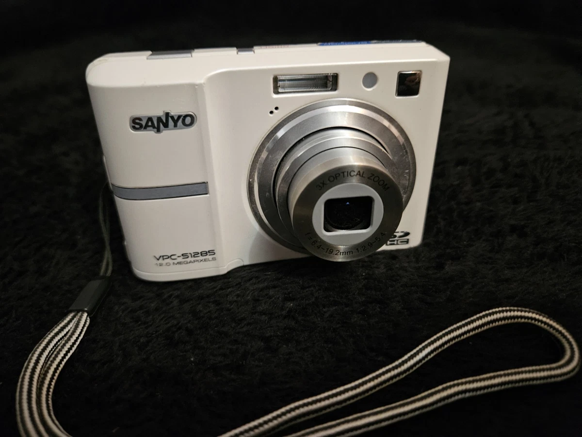 SANYO Sanyo Xacti 5-9.9x Digital Zoom Digital Cameras for Sale