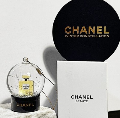   CHANEL   2025 Snow Globe   HOLIDAY   Limited Edition   Brand NEW! with Box  