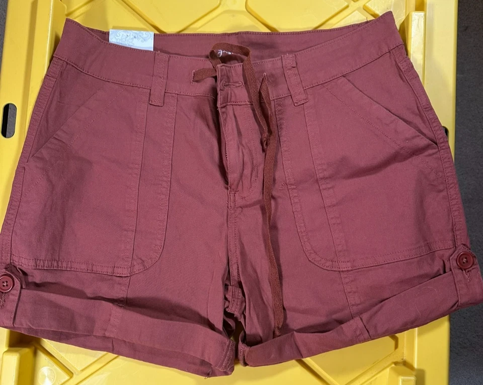 🔥Grace And Lace Twill Linen Shorts Mauve Size 8 - NWT🔥 - Image 2 of 4