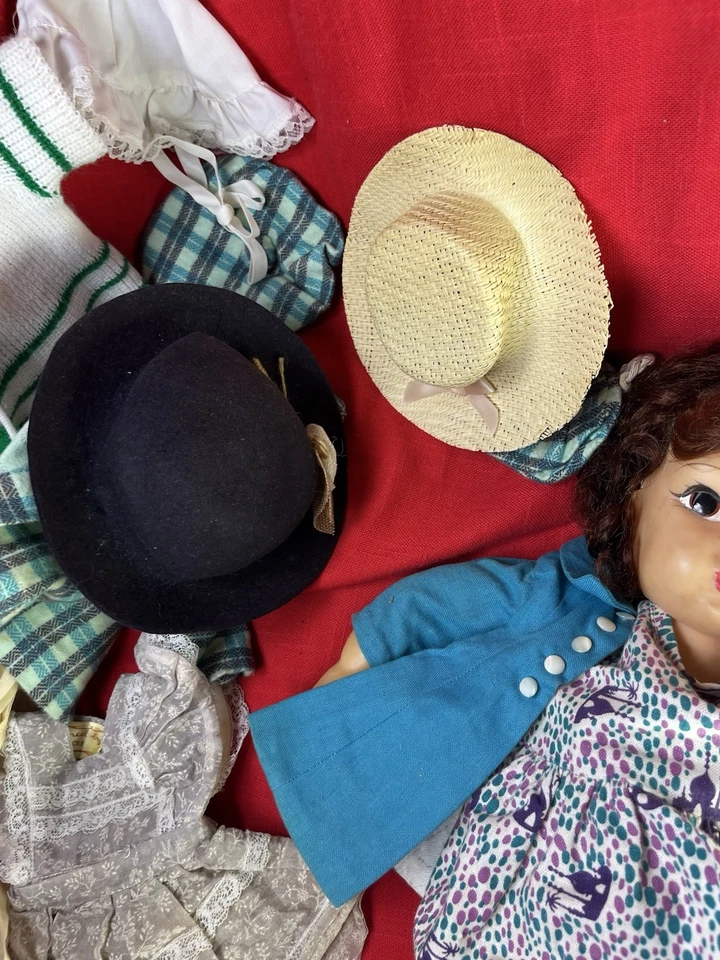 Muñeca Terri Lee, años 50 con trajes como en la foto necesita restricción Foto 3 de 4