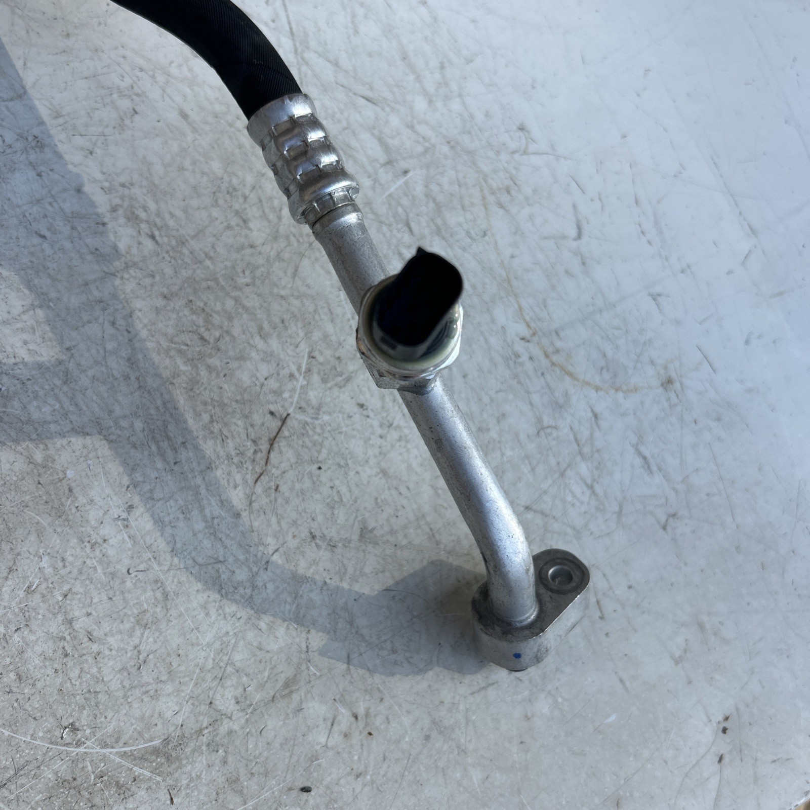 Rolls Royce Pressure hose compressor-condenser Hose 64505A0B445