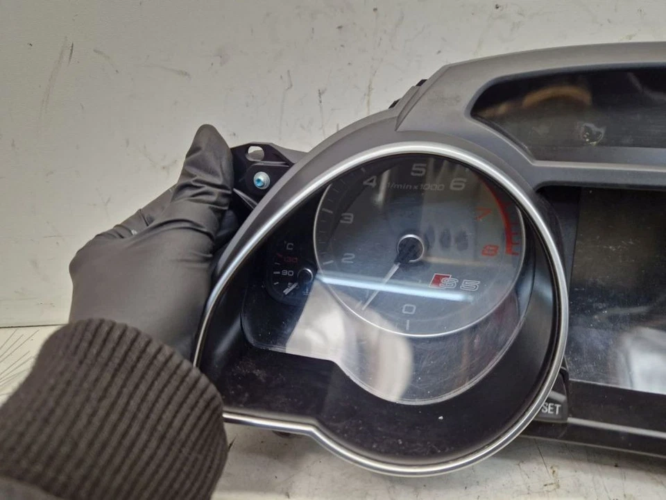 Tachometer Kombiinstrument passt für AUDI A5 (8T3) S5 QUATTRO 8T0920930F - Bild 3 von 4