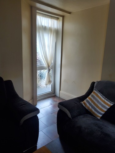 Investment Opportunity-Shop And Accommodation With 4 Bedrooms 2 Bathrooms Etc - Picture 17 of 24