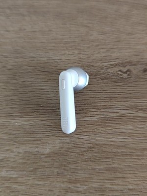 JBL Tune 225TWS rechte Ohrhörer   Weiß   Original, funktioniert, guter Zustand 