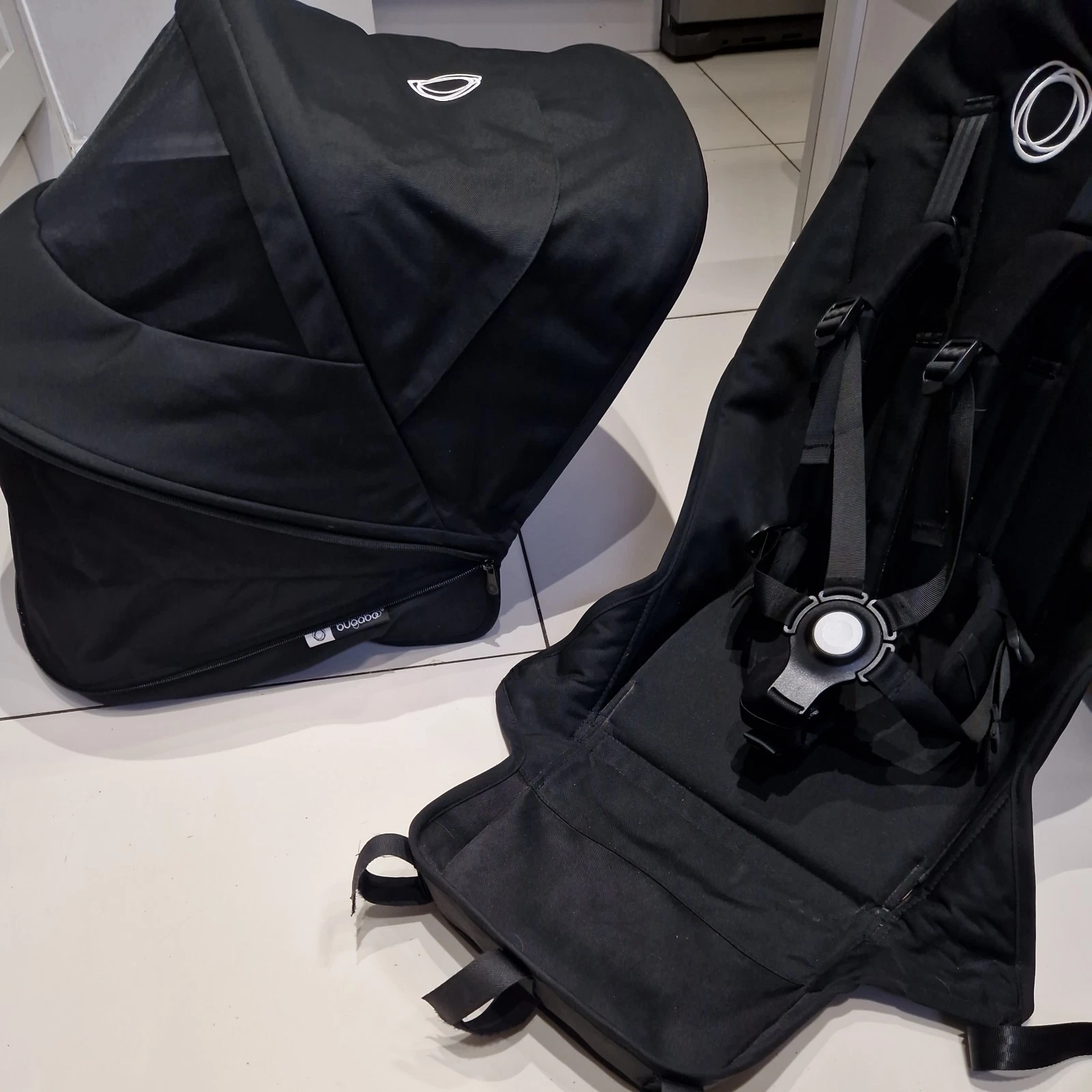 Bugaboo Donkey 5 Sun Canopy And Seat
Opens in a new window or tab