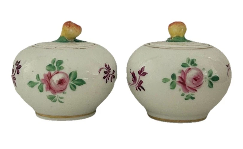 PAIR OF RUSSIAN GARDNER - PARIS PORCELAIN FLORAL POT A JUS - GRAVY POTS C1820 - image 3 of 4
