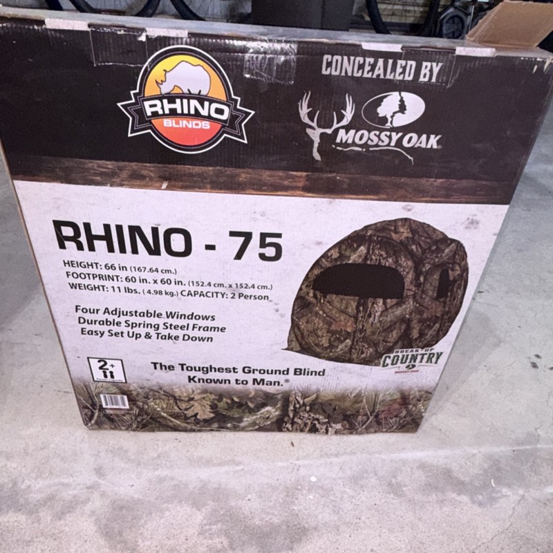 Rhino Blinds RHINO-75 Ground Blind Mossy Oak 2 Person 4-Window 66in