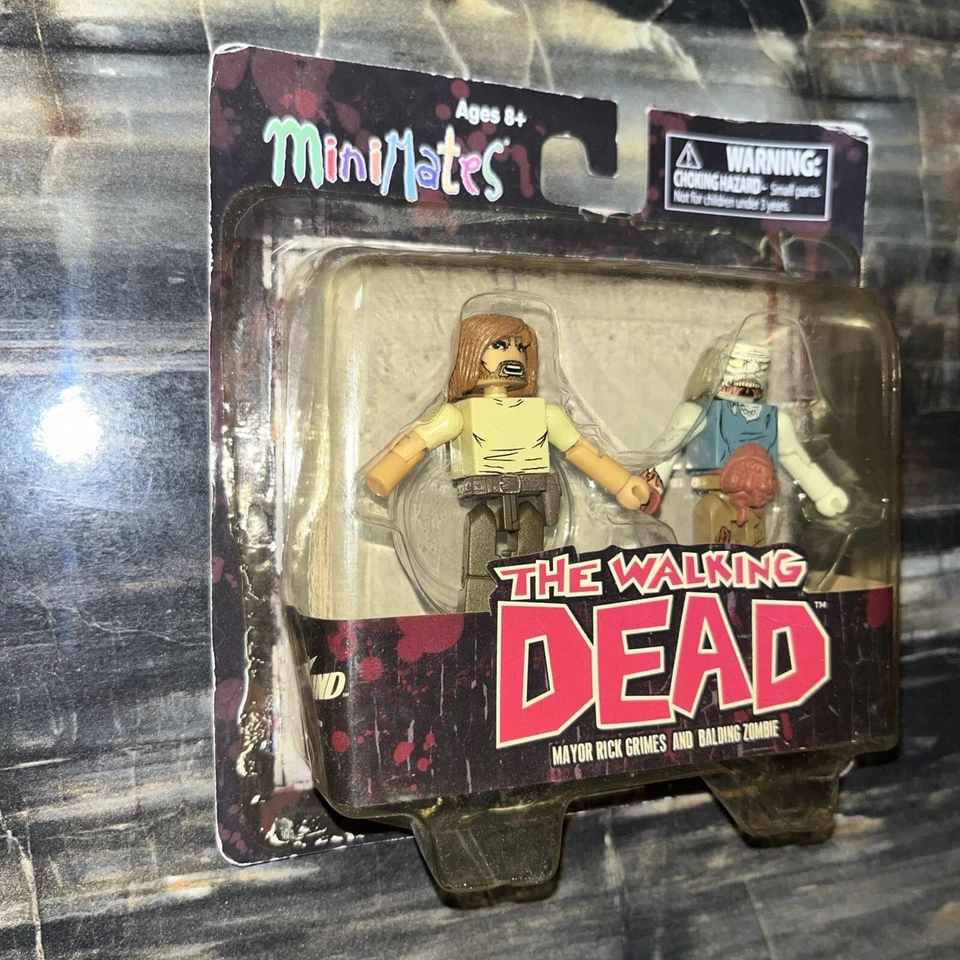 MINIMATES THE WALKING DEAD ALCALDE RICK GRIMES ZOMBI CALVO 2 PAC Foto 2 de 4