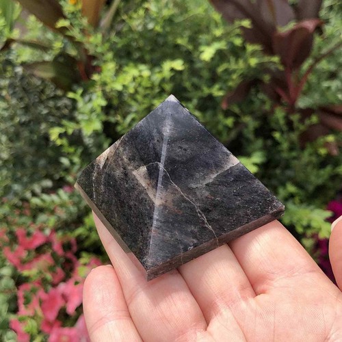 Purple Iolite Crystal Pyramid Healing Stone Pyramid Energy Balancer Pyramid - Picture 9 of 11