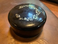 Vintage Pavlova Poudre Parfunee Dusting Powder 4 oz.