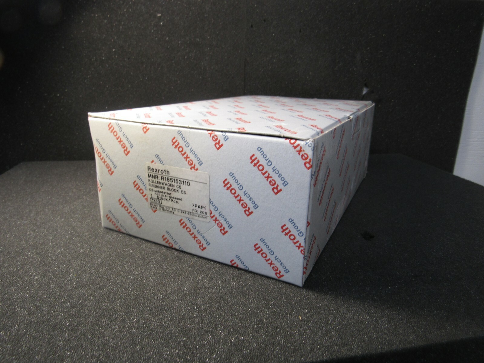R185153110 BOSCH REXROTH RUNNER BLOCK LINEAR BEARING