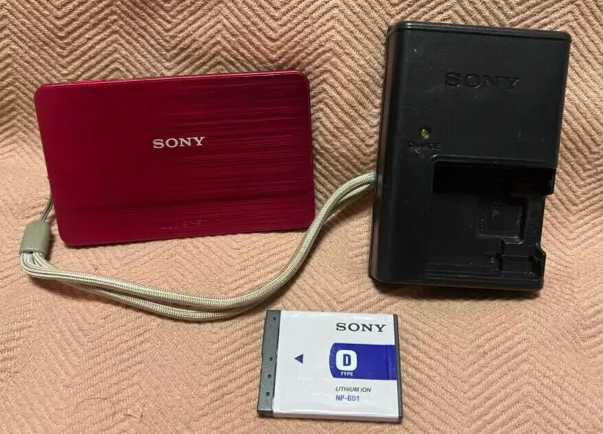 ■美品■ ソニー SONY DSC-T700 Sony Cyber-shot DSC-T700 10.1MP Digital Camera - Silver for