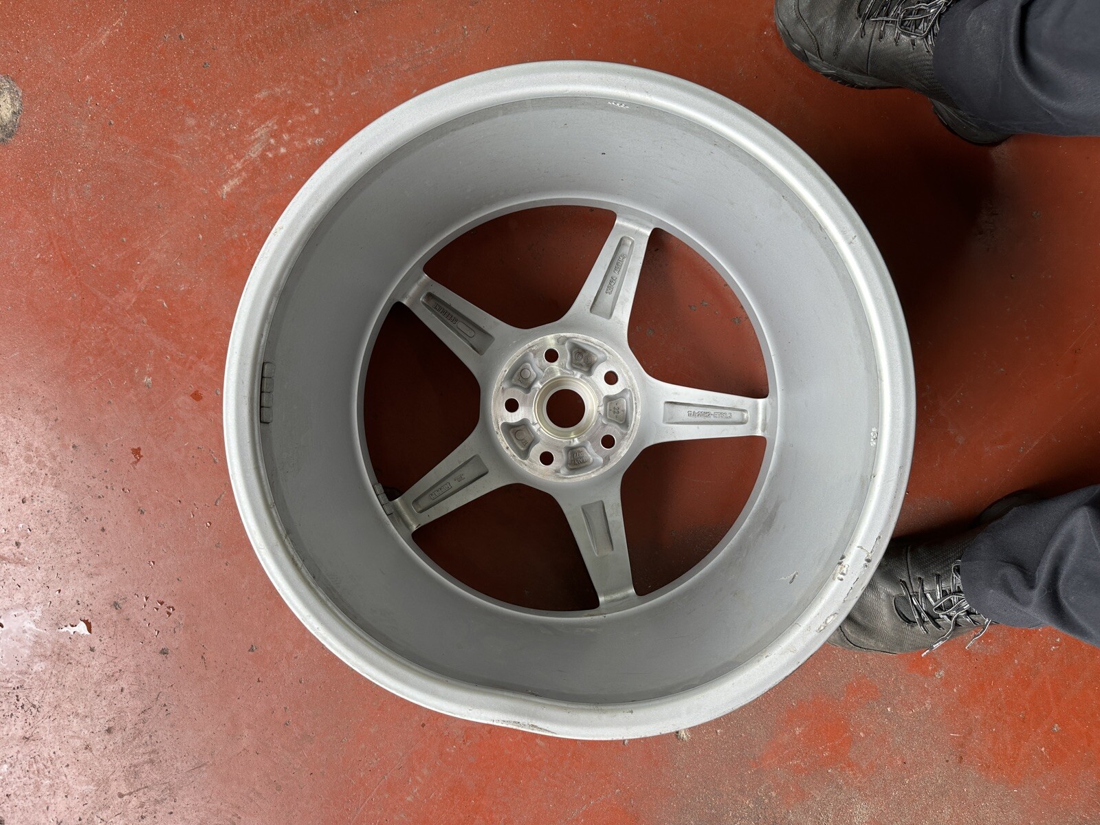 Ferrari F8 Rear Wheel Rim 307422