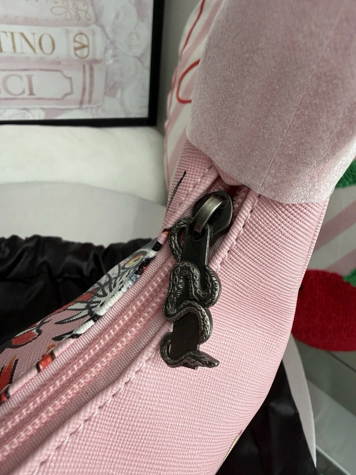 ED  HARDY X SIBERIA HILLS  TIGER PRINT Y2K PINK SHOULDER BAG W /DUST BAG  - Image 3 of 4