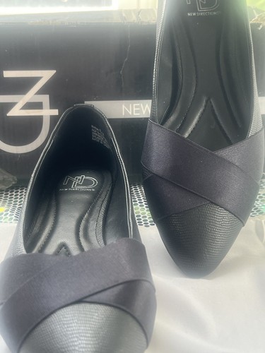 Womens Black Flats Ballet Shoe Rhemy Size 6M Pointed Toe New Directions - Picture 8 of 12