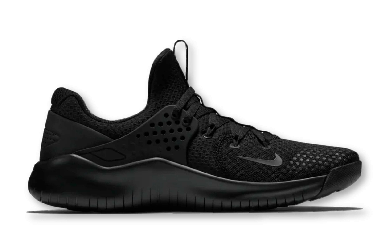 nike training free tr 8 trainers in black