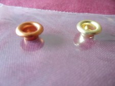 2 NEW 0-6-0/0-4-0 REPLACEMENT CHIMNEY CAPS, SUIT TRIANG HORNBY/WRENN /DUBLO ETC