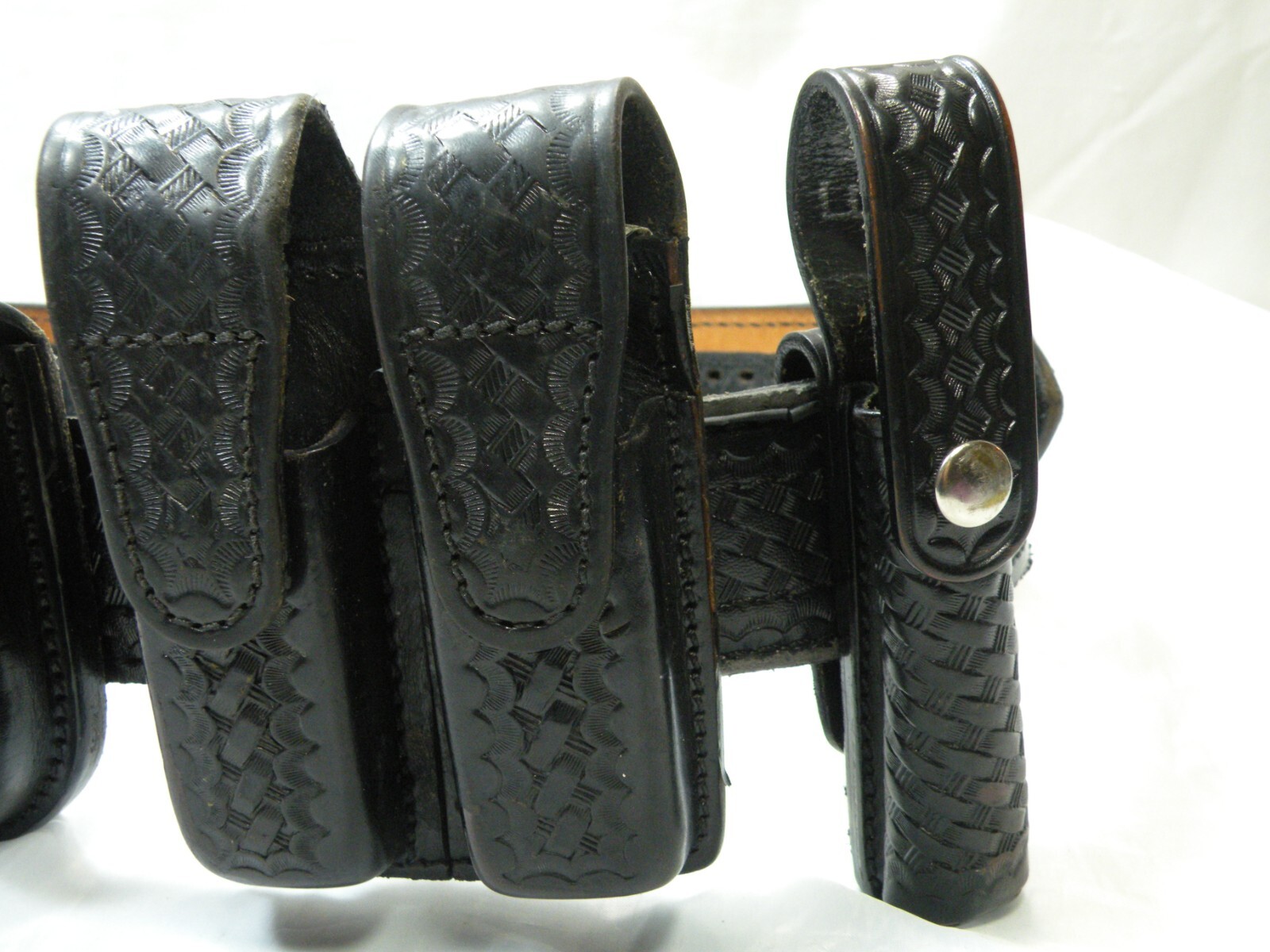 Safariland 94 Black Basketweave Leather Duty Belt w/Dutyman Gear