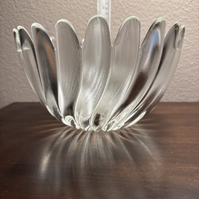 VTG Studio Nova Solaris Frosted Glass 5.75'' Diameter Serving Bowl Germany