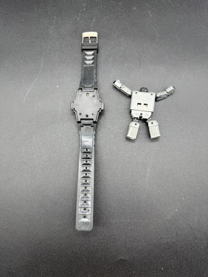 1980’s Vintage Quintel Transforming Robot Watch Toy  (NON WORKING) - Image 4 of 4