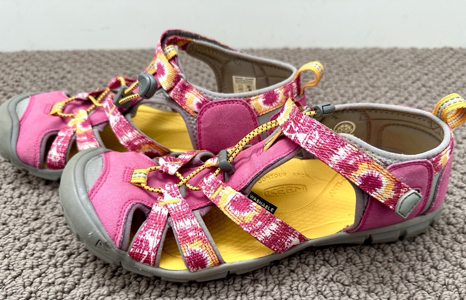 Keen Seacamp ll rosa giallo scarpe acqua sandali giovani taglia 7