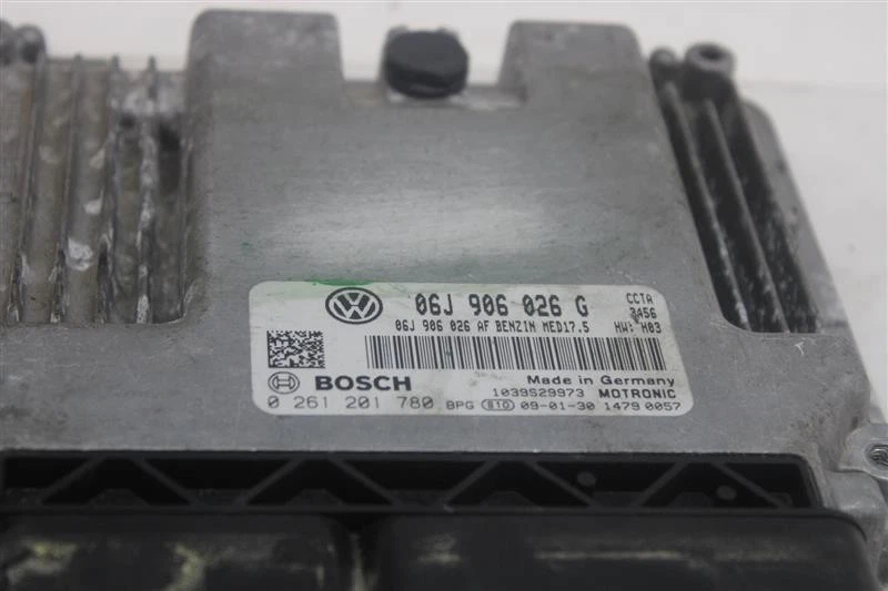 ORDENADOR ECU ECM VOLKSWAGEN CC passat 2009 09 06J906026AF 1168252 Foto 3 de 4