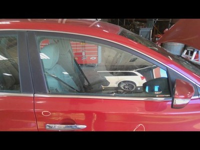 Passenger Right Front Door Glass Fits 13-19 SENTRA 688386