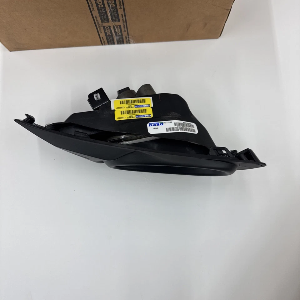 Conjunto de luces antiniebla diestro/paso para Honda Fit Foto 2 de 4