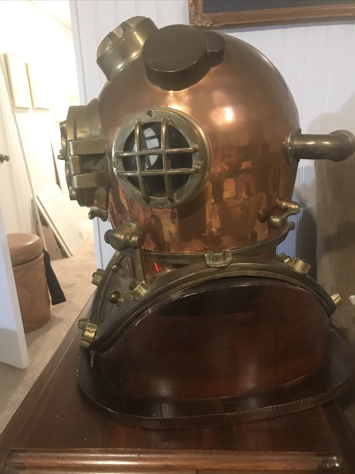 US Navy Diving Helmet Mark V - Image 4 of 4