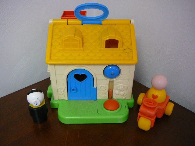 Vintage Fisher Price Discovery Cottage Jumbo Chunky Little People 136 1984  House