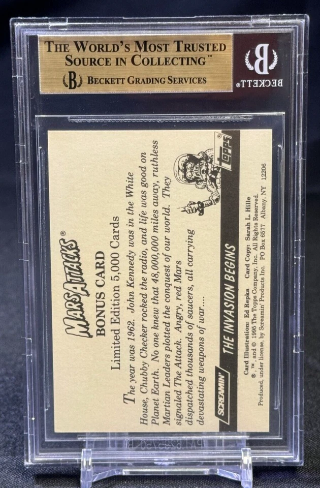 1994 Mars Attacks Model The Invasion Begins Bonus Chase BGS 9.5 POP 1 Highest - Image 2 of 2