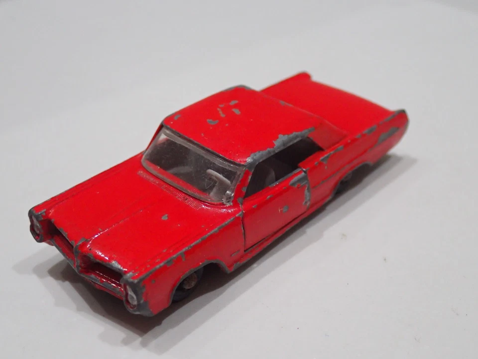 MATCHBOX BY LESNEY N° 22 PONTIAC G.P. COUPE' CON SCATOLA (4) - Immagine 2 di 4